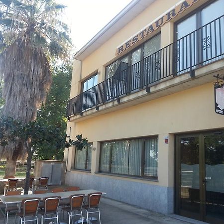 Hostal Torremirona Salt Exterior photo